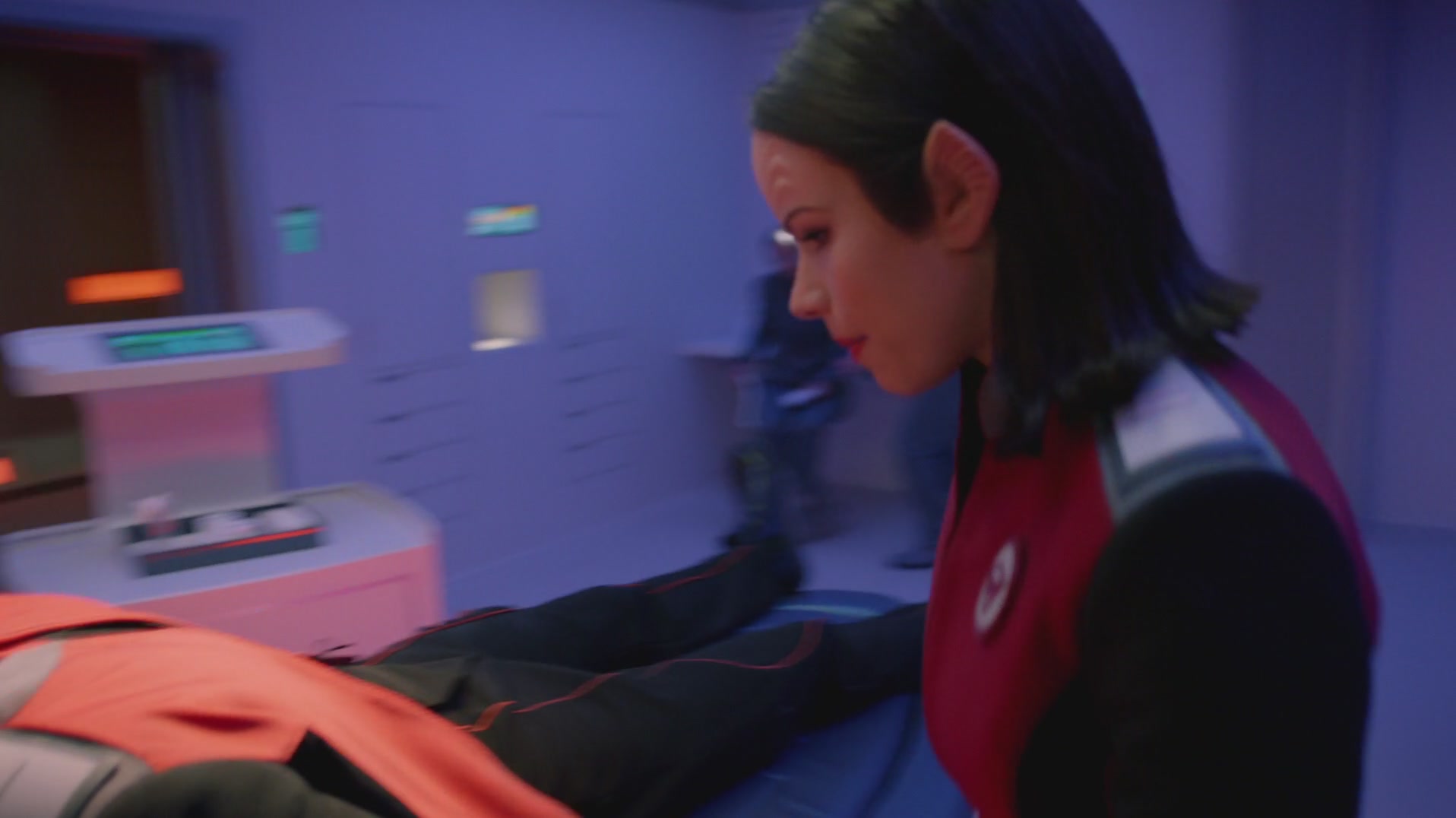 iHeartHalston_HalstonSageNet_TheOrville1x02Screencaps_280.jpg