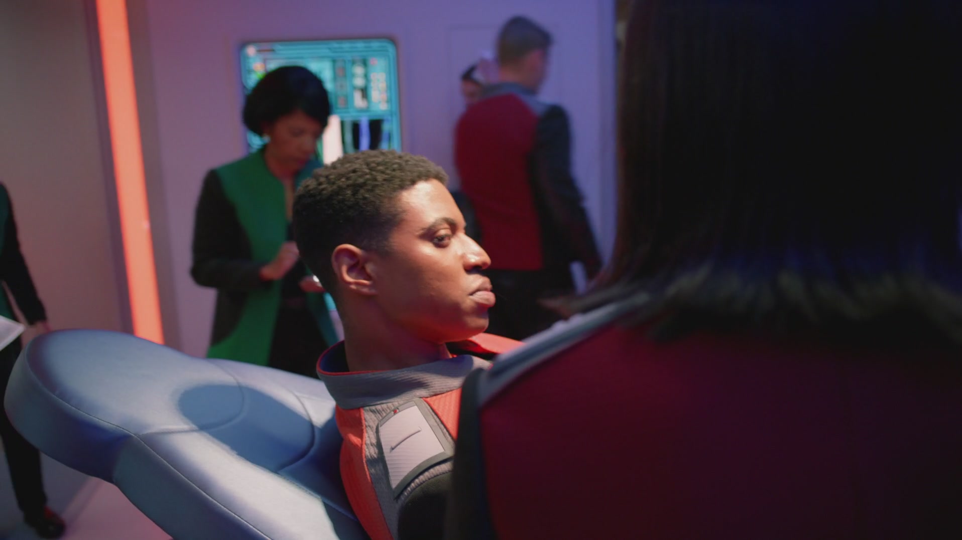 iHeartHalston_HalstonSageNet_TheOrville1x02Screencaps_282.jpg