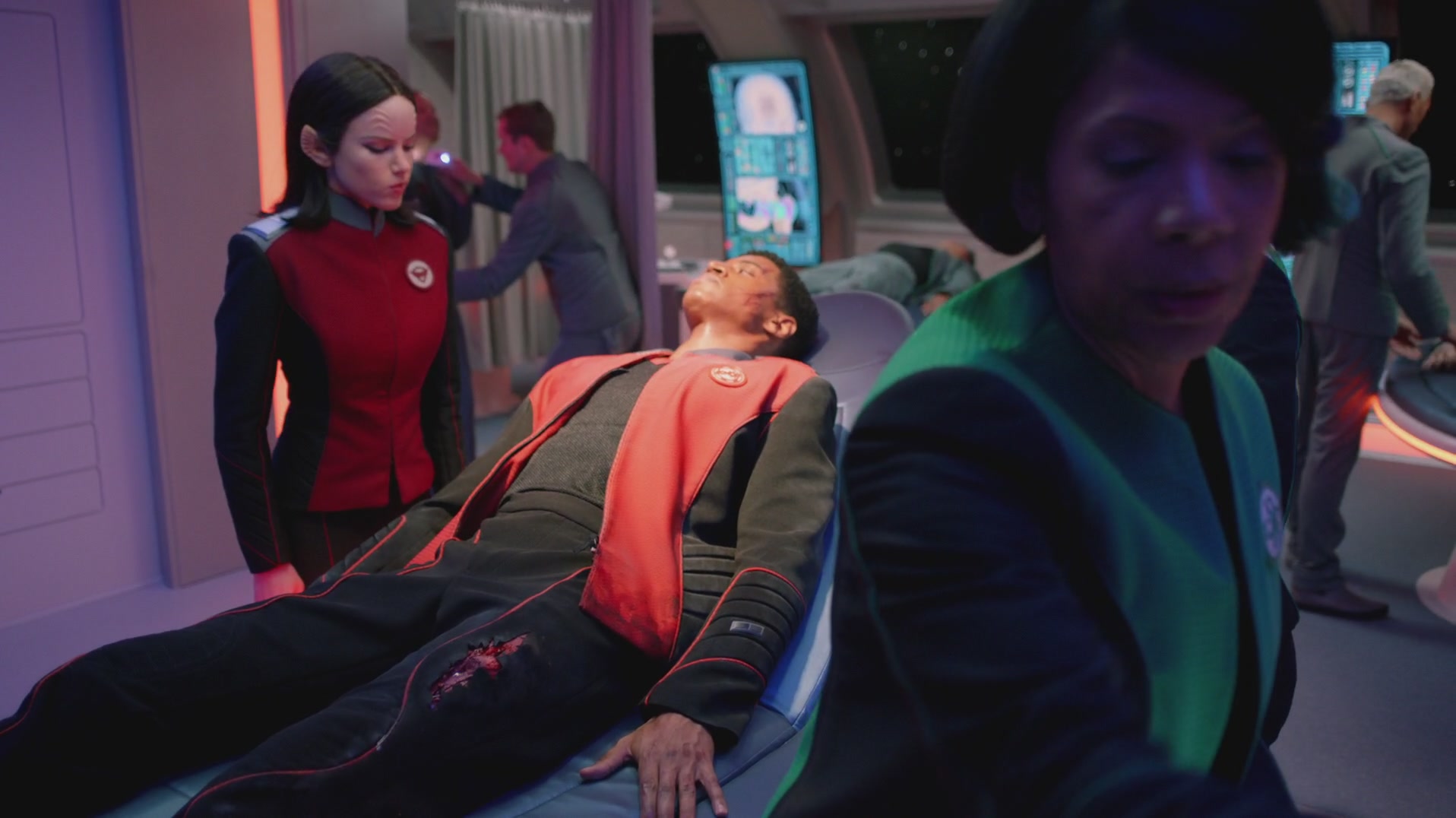 iHeartHalston_HalstonSageNet_TheOrville1x02Screencaps_292.jpg