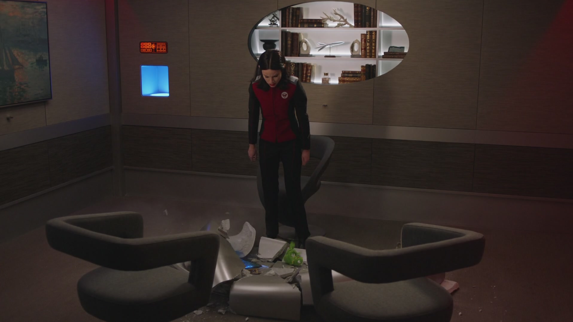 iHeartHalston_HalstonSageNet_TheOrville1x02Screencaps_416.jpg