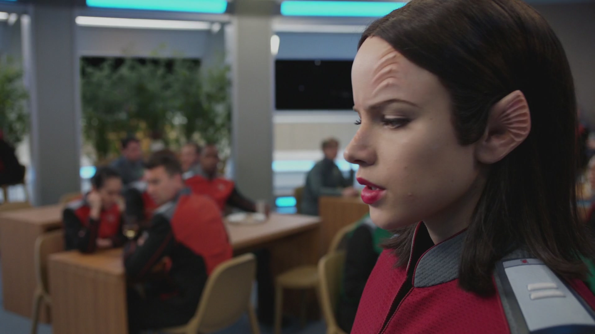 iHeartHalston_HalstonSageNet_TheOrville1x02Screencaps_480.jpg
