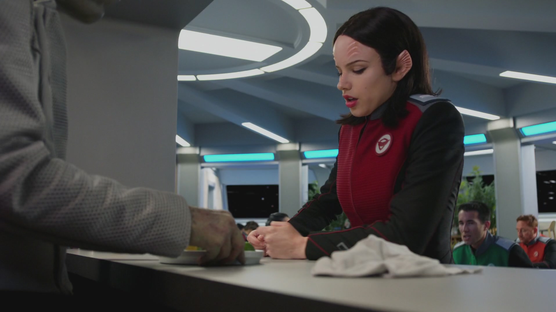 iHeartHalston_HalstonSageNet_TheOrville1x02Screencaps_488.jpg