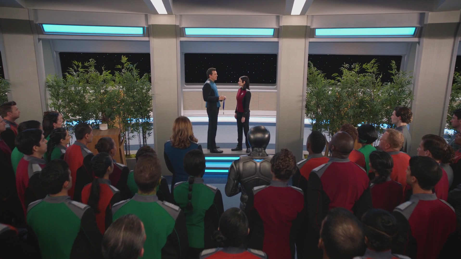 iHeartHalston_HalstonSageNet_TheOrville1x02Screencaps_691.jpg