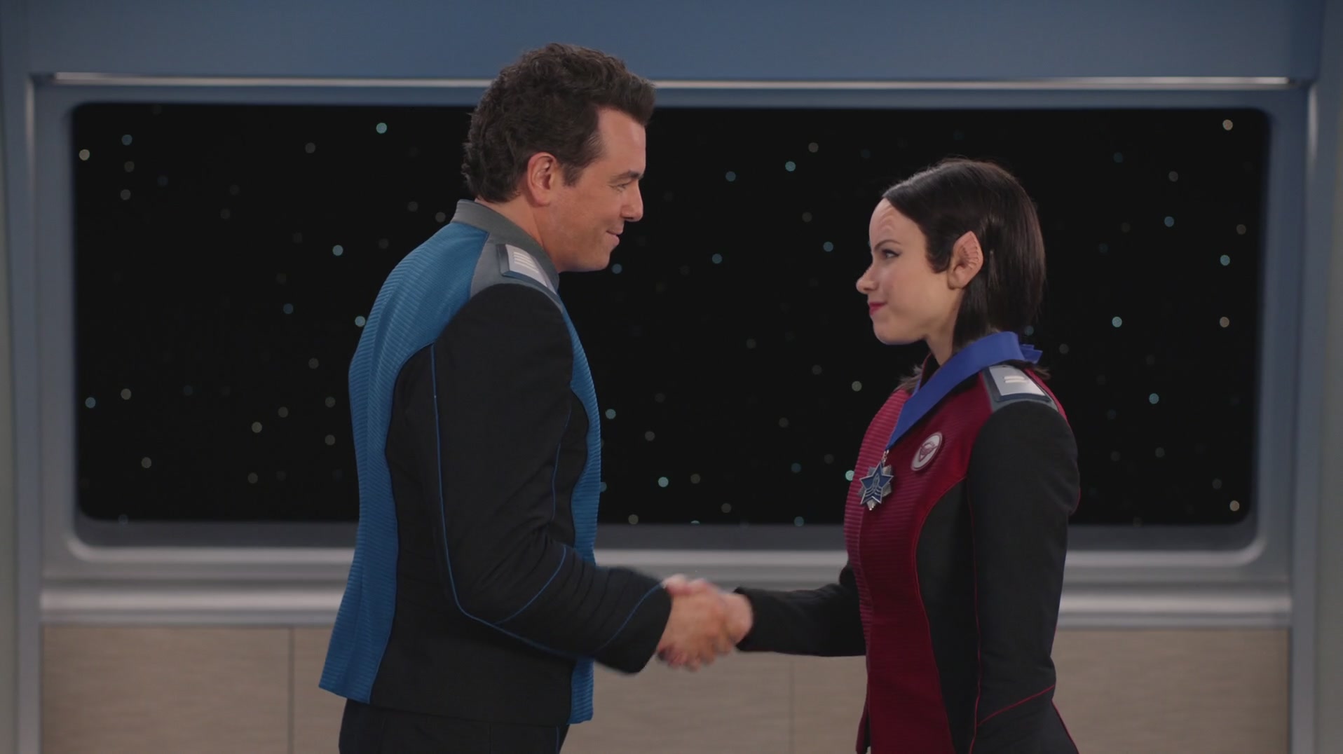 iHeartHalston_HalstonSageNet_TheOrville1x02Screencaps_697.jpg