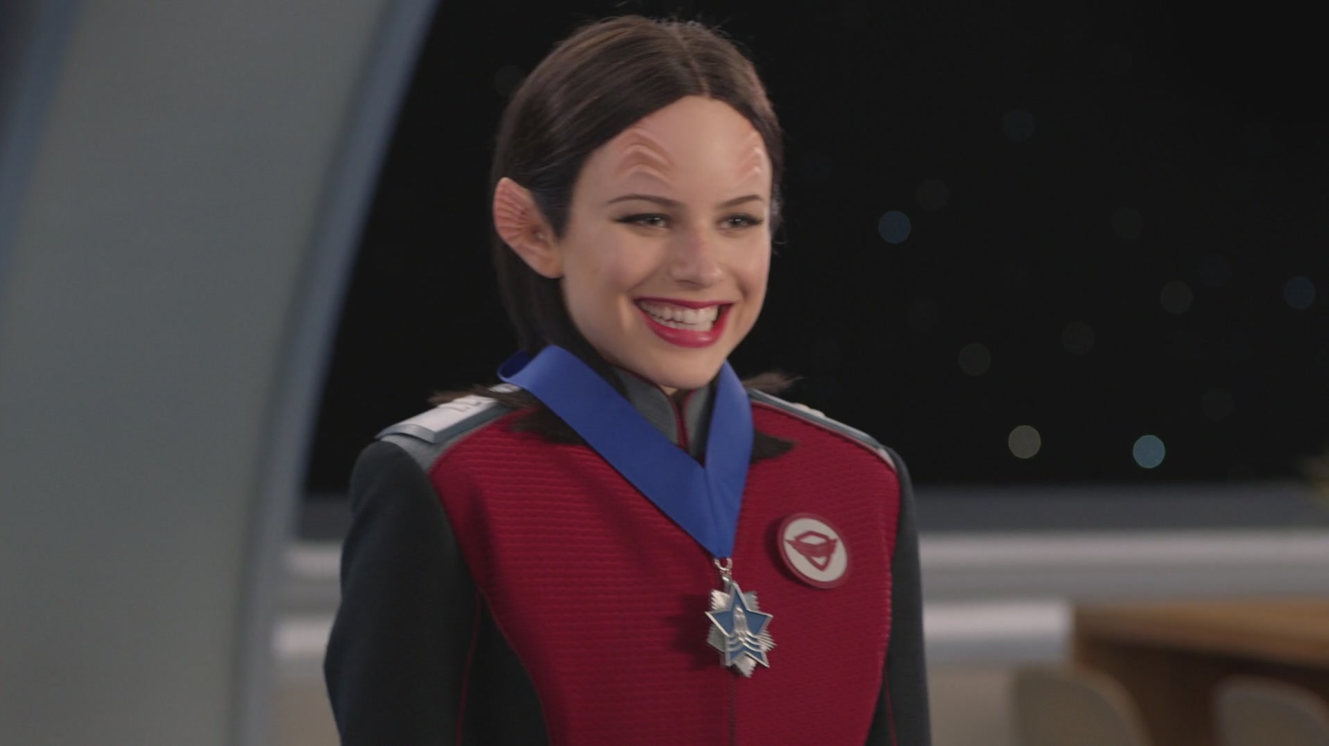 iHeartHalston_HalstonSageNet_TheOrville1x02Screencaps_700.jpg