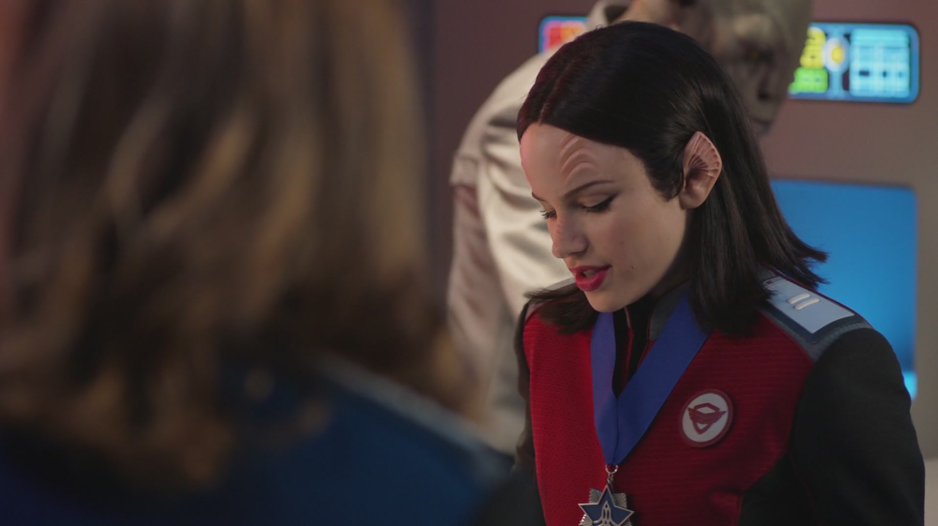 iHeartHalston_HalstonSageNet_TheOrville1x02Screencaps_709.jpg