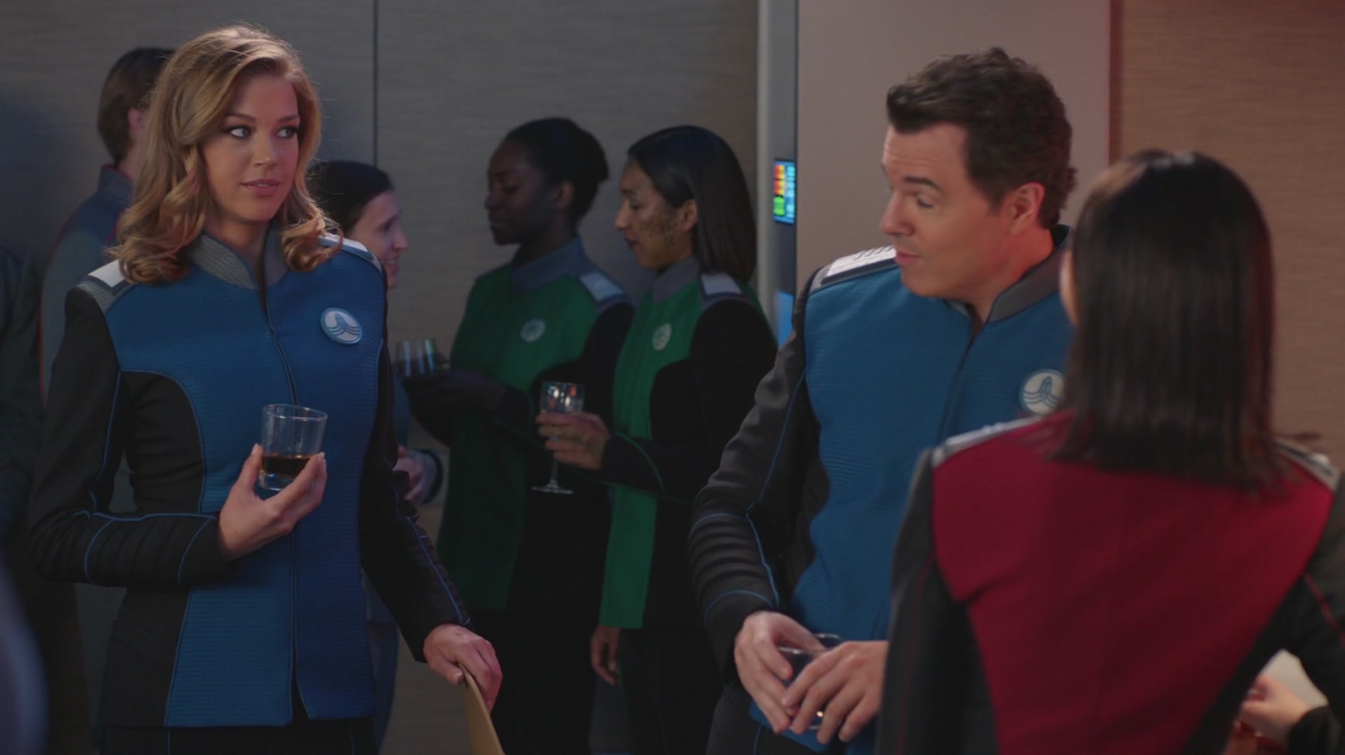 iHeartHalston_HalstonSageNet_TheOrville1x02Screencaps_711.jpg