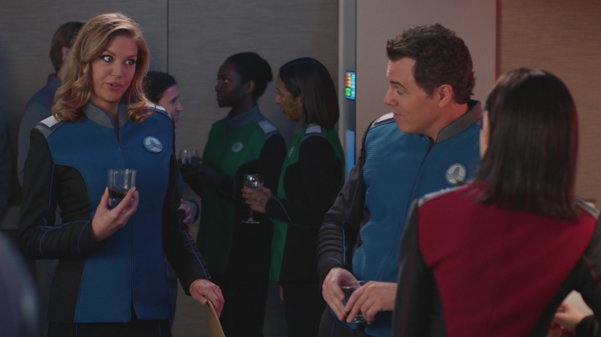 iHeartHalston_HalstonSageNet_TheOrville1x02Screencaps_712.jpg