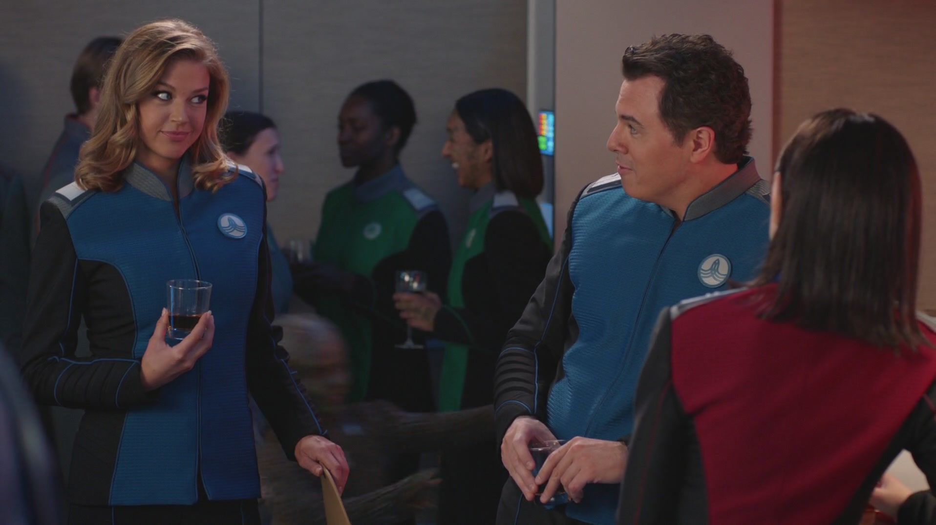 iHeartHalston_HalstonSageNet_TheOrville1x02Screencaps_715.jpg