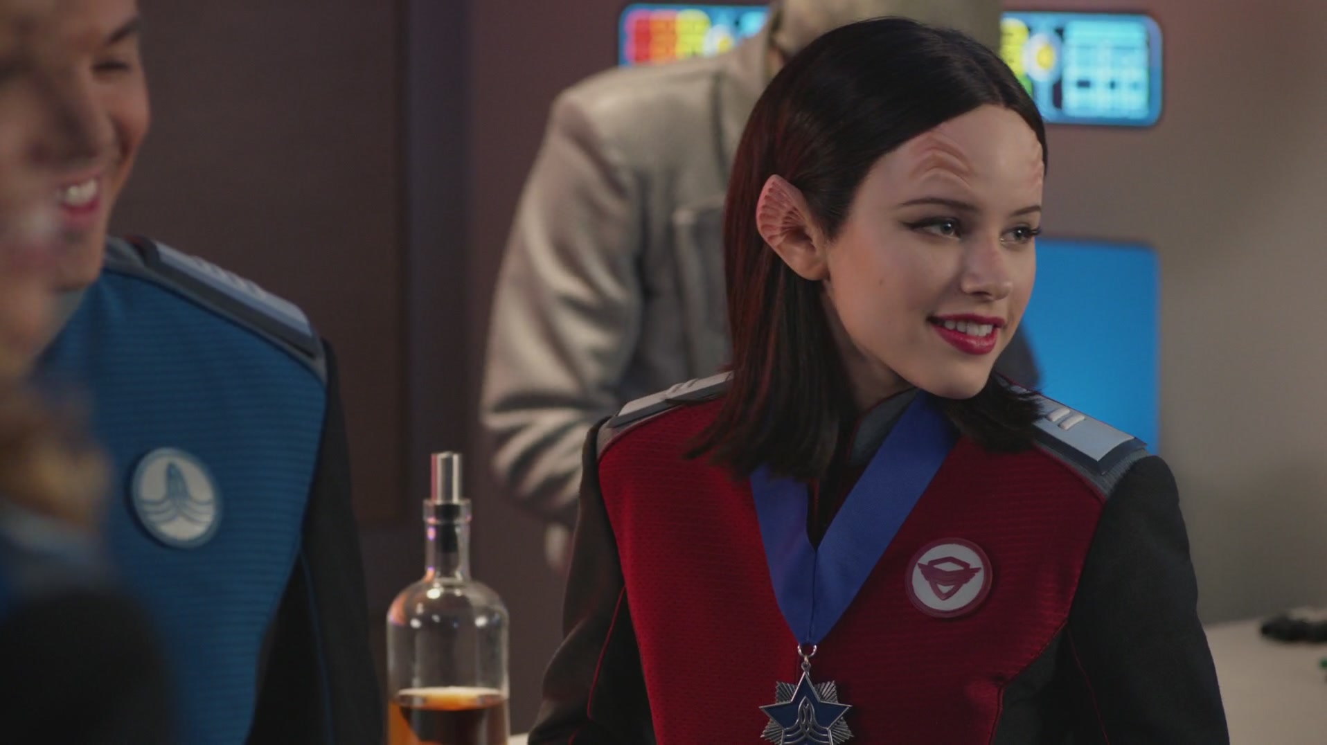 iHeartHalston_HalstonSageNet_TheOrville1x02Screencaps_726.jpg