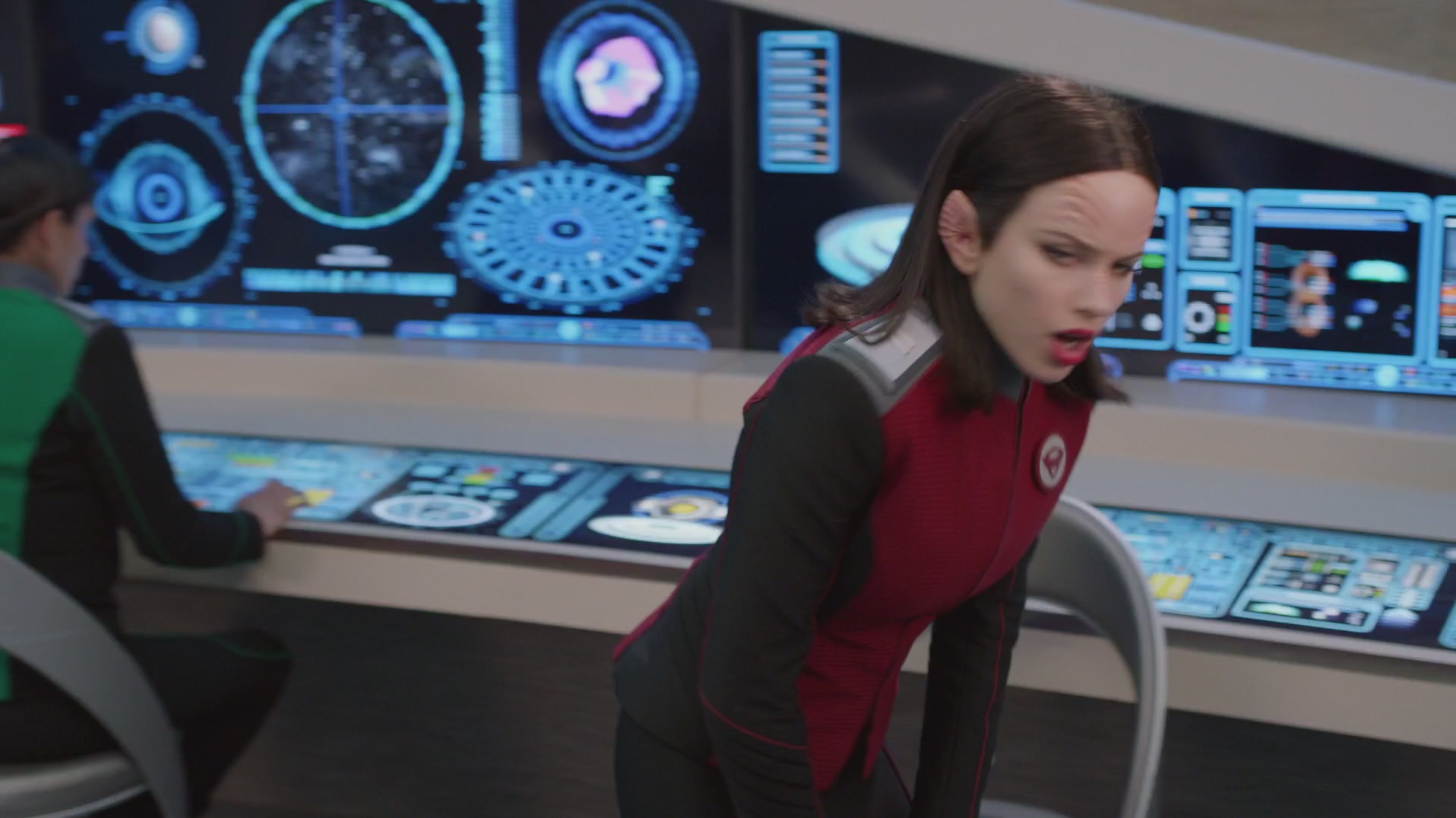 iHeartHalston_HalstonSageNet_TheOrville1x03Screencaps_006.jpg