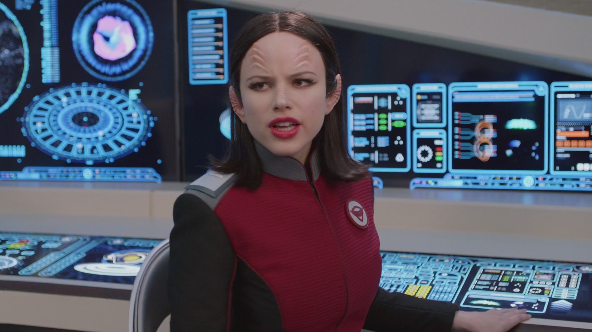 iHeartHalston_HalstonSageNet_TheOrville1x03Screencaps_010.jpg