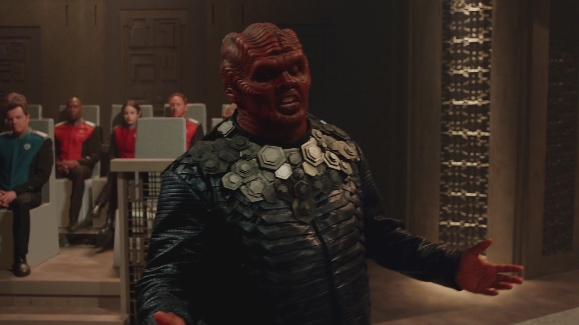 iHeartHalston_HalstonSageNet_TheOrville1x03Screencaps_123.jpg