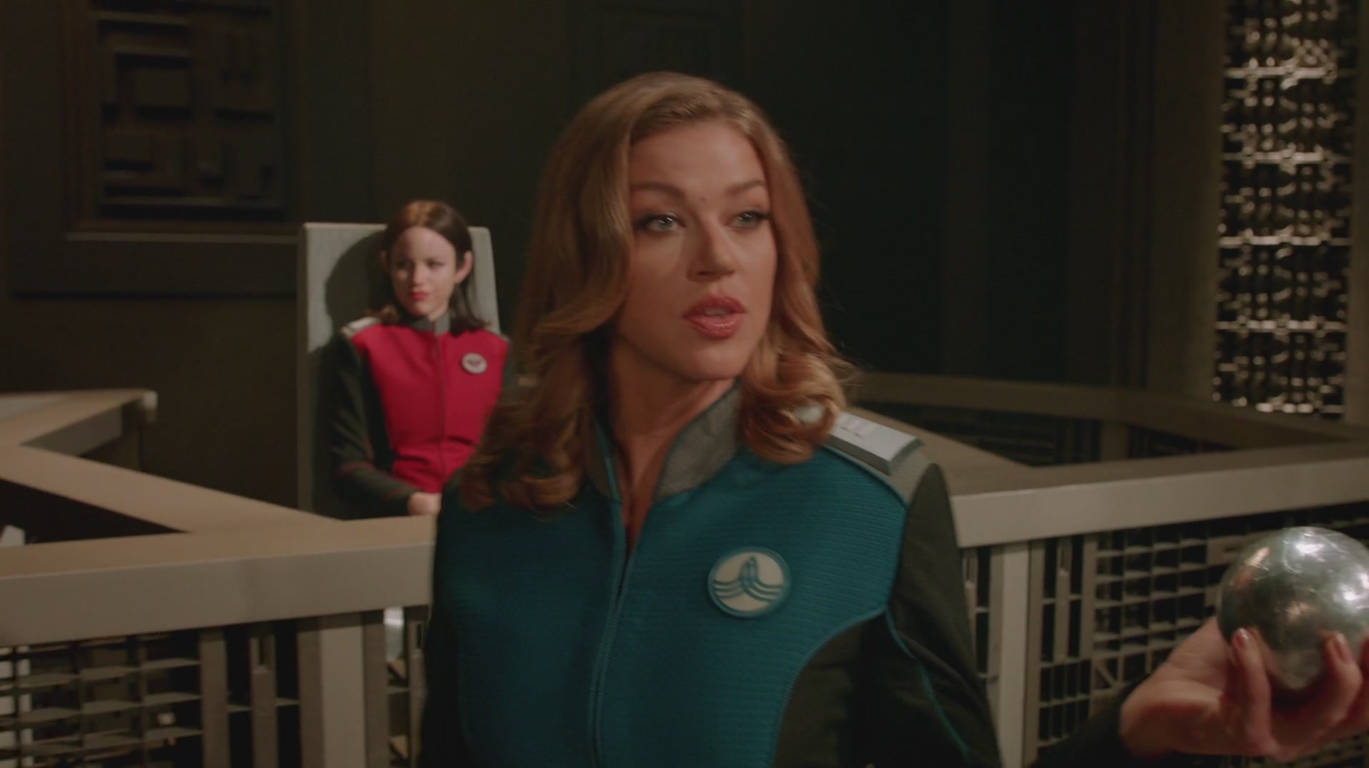 iHeartHalston_HalstonSageNet_TheOrville1x03Screencaps_141.jpg