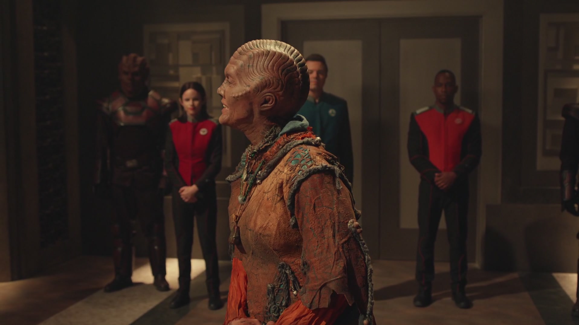 iHeartHalston_HalstonSageNet_TheOrville1x03Screencaps_221.jpg