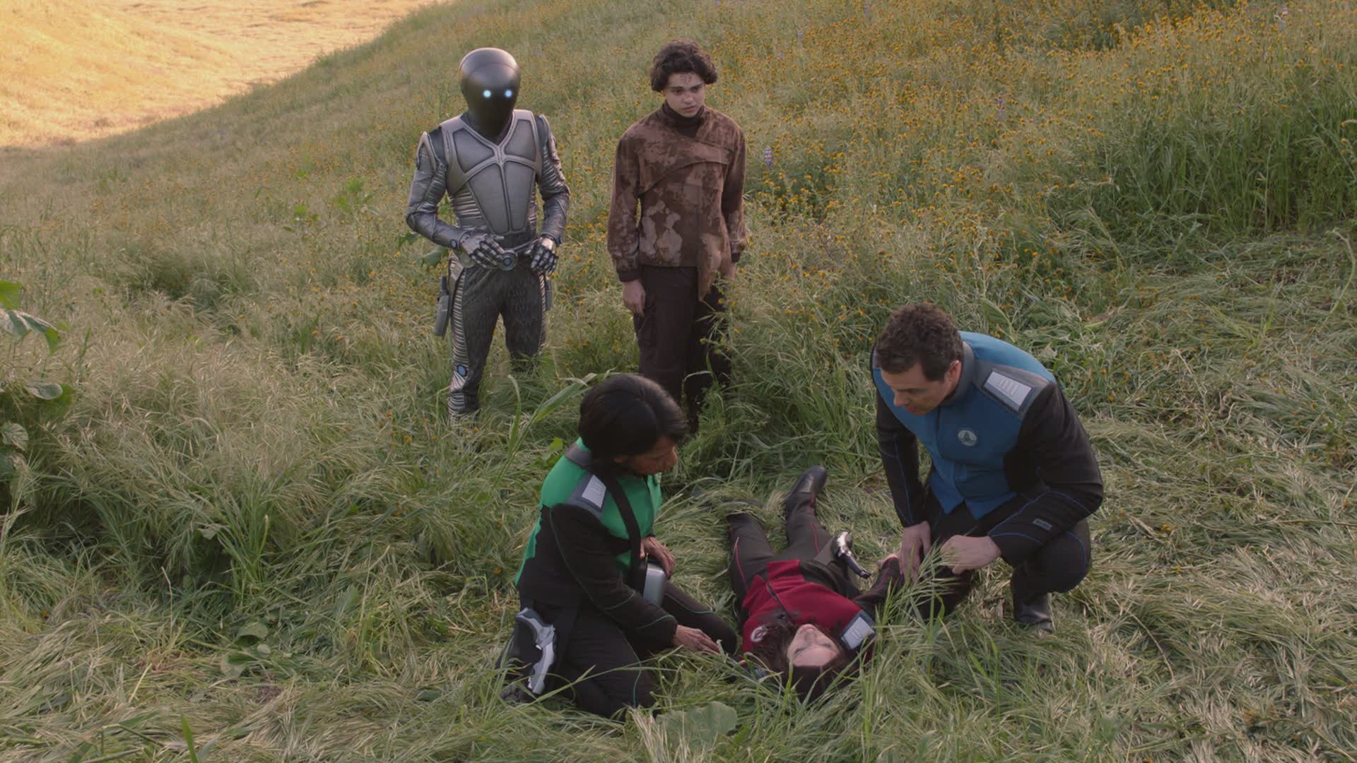 iHeartHalston_HalstonSageNet_TheOrville1x04Screencaps_277.jpg