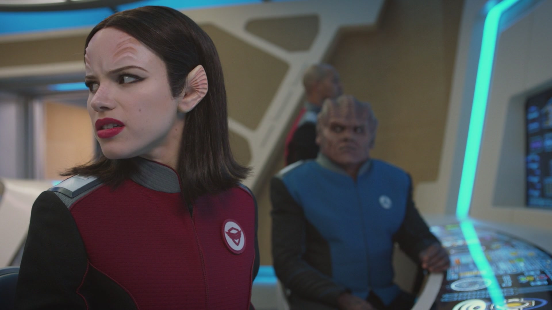 iHeartHalston_HalstonSageNet_TheOrville1x05Screencaps_005.jpg