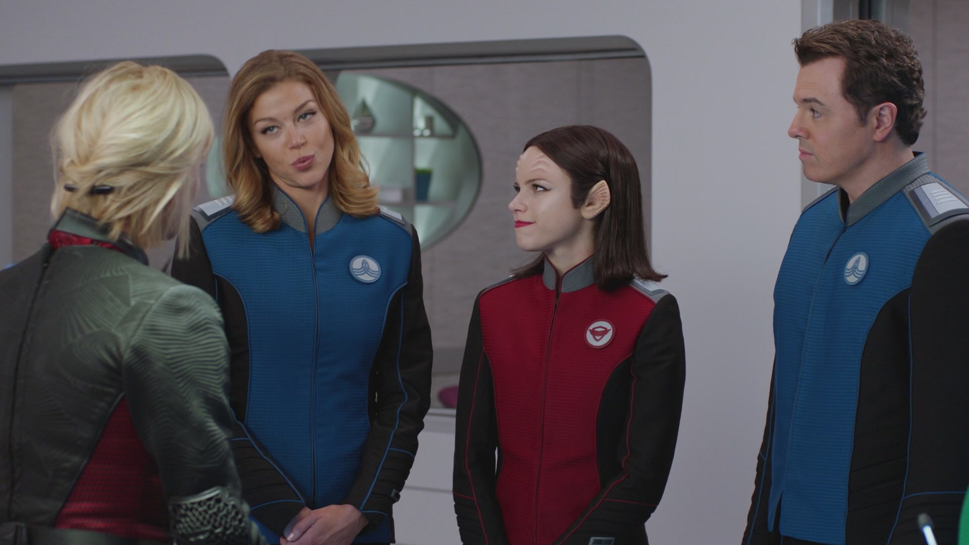 iHeartHalston_HalstonSageNet_TheOrville1x05Screencaps_069.jpg