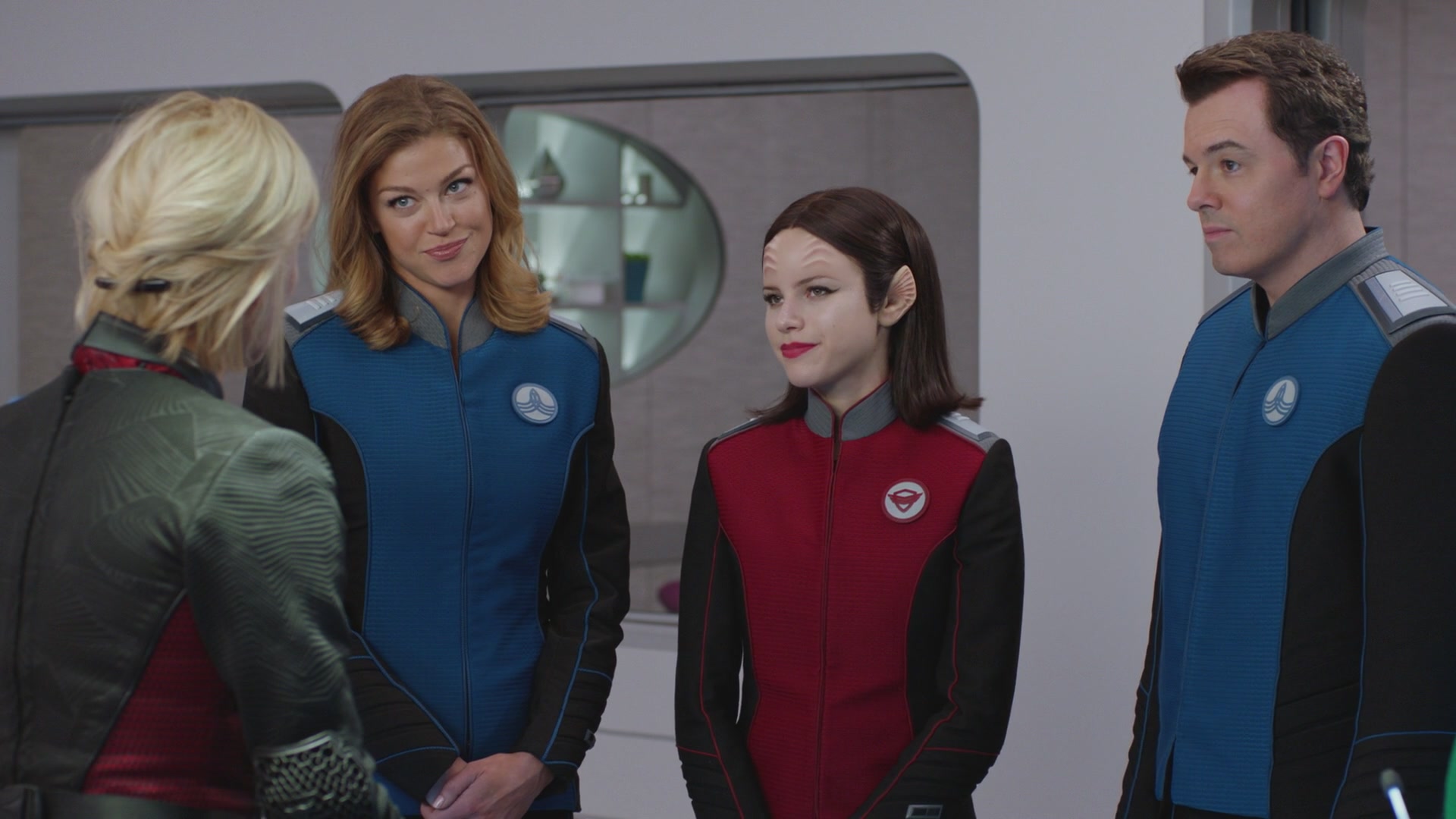 iHeartHalston_HalstonSageNet_TheOrville1x05Screencaps_070.jpg