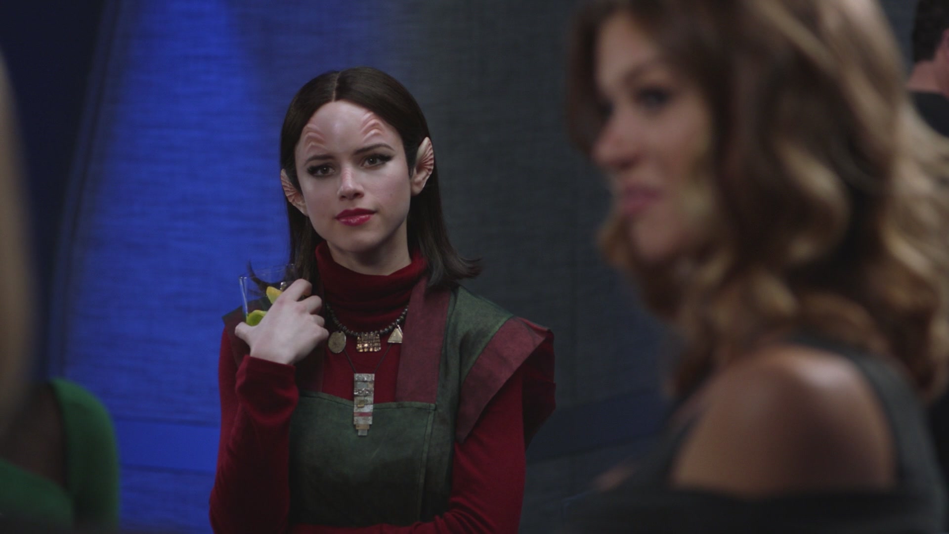 iHeartHalston_HalstonSageNet_TheOrville1x05Screencaps_103.jpg