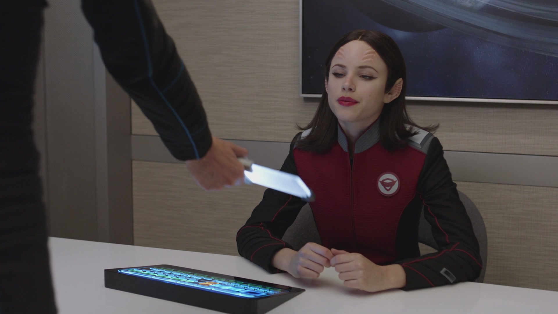 iHeartHalston_HalstonSageNet_TheOrville1x05Screencaps_118.jpg