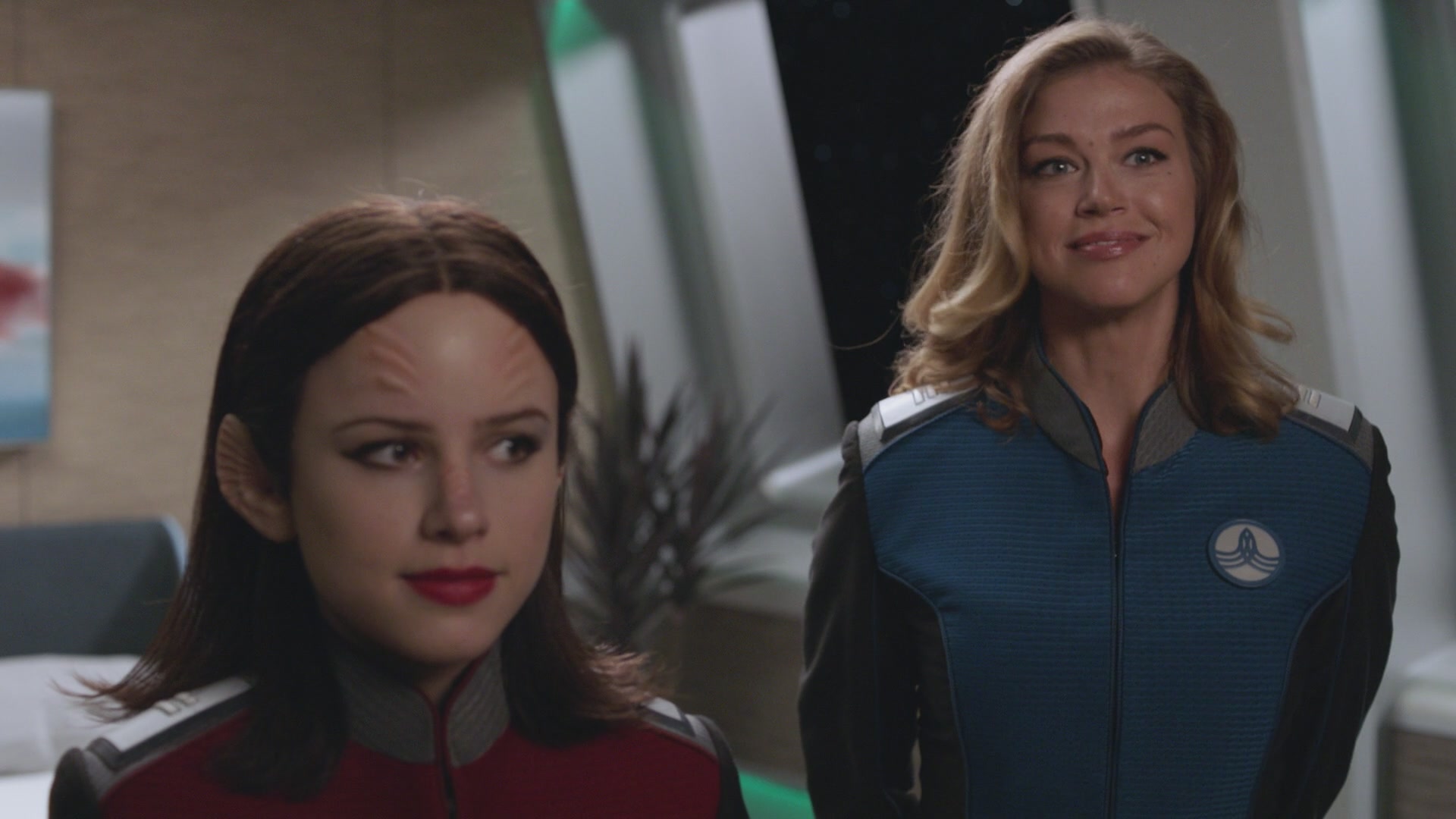 iHeartHalston_HalstonSageNet_TheOrville1x05Screencaps_197.jpg