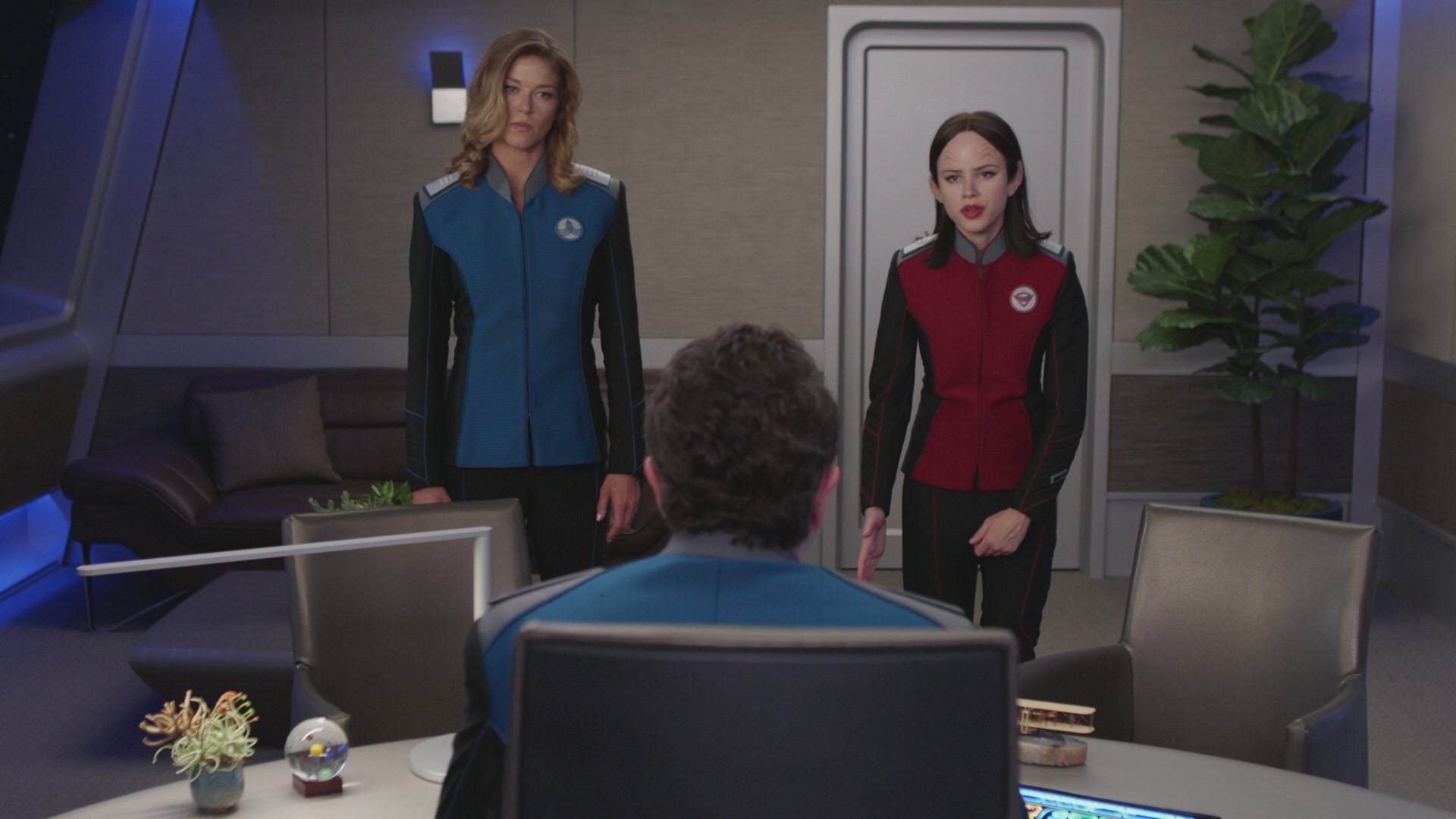 iHeartHalston_HalstonSageNet_TheOrville1x05Screencaps_216.jpg