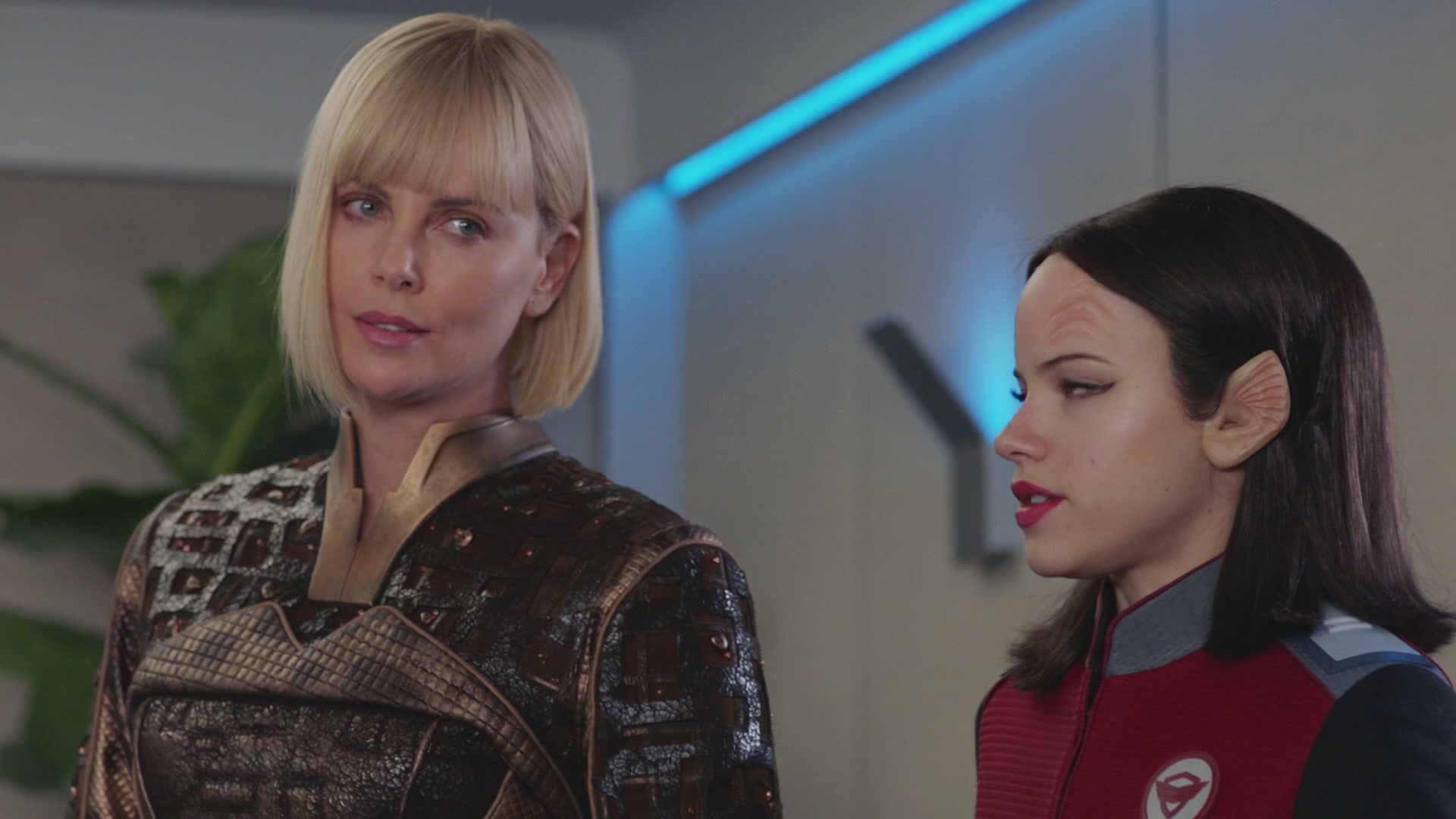 iHeartHalston_HalstonSageNet_TheOrville1x05Screencaps_337.jpg