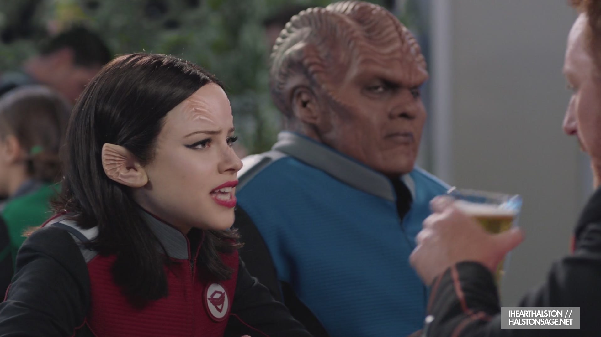 iHeartHalston_HalstonSageNet_TheOrville1x06Screencaps_002.jpg