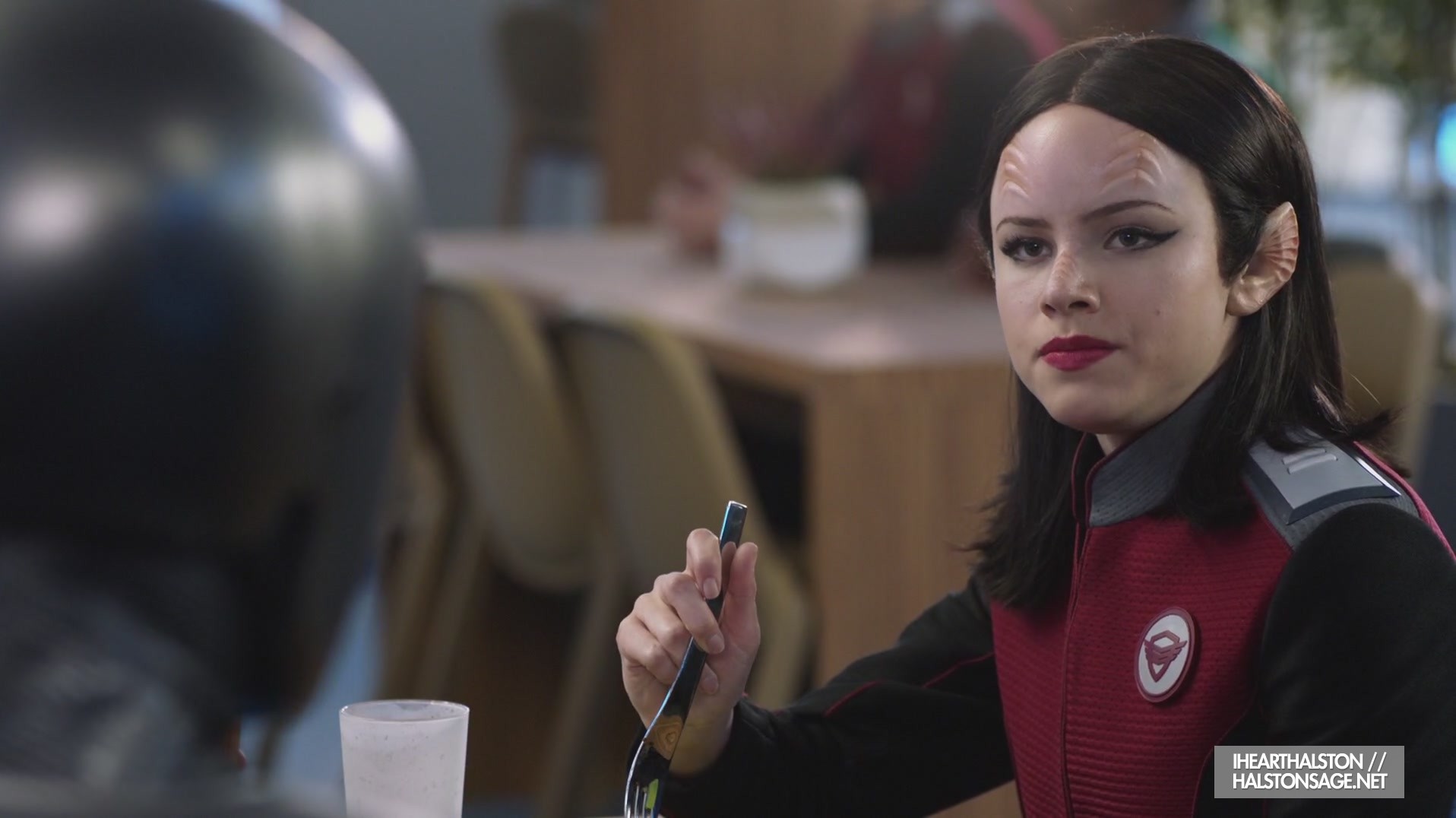 iHeartHalston_HalstonSageNet_TheOrville1x06Screencaps_020.jpg