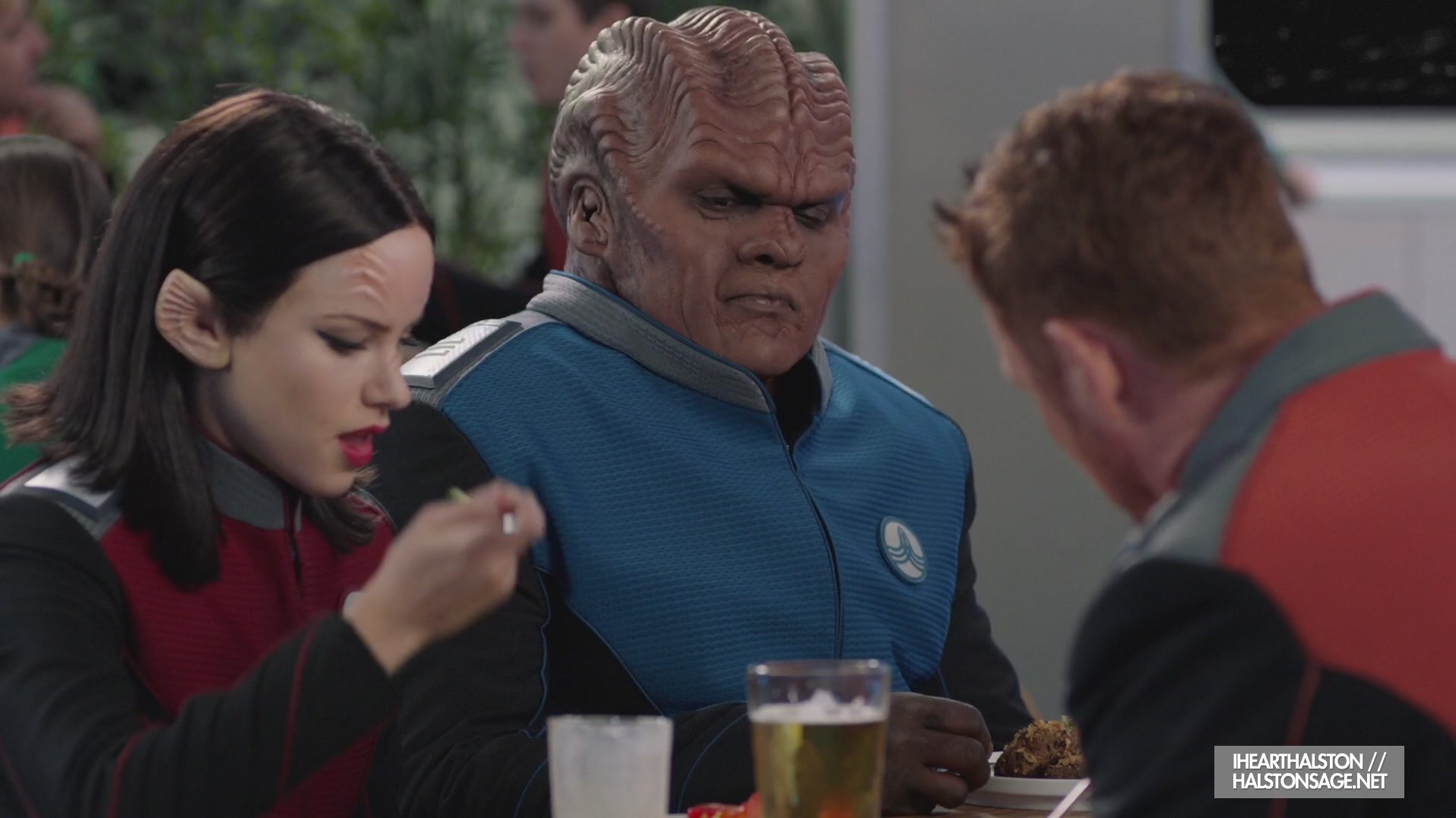 iHeartHalston_HalstonSageNet_TheOrville1x06Screencaps_022.jpg