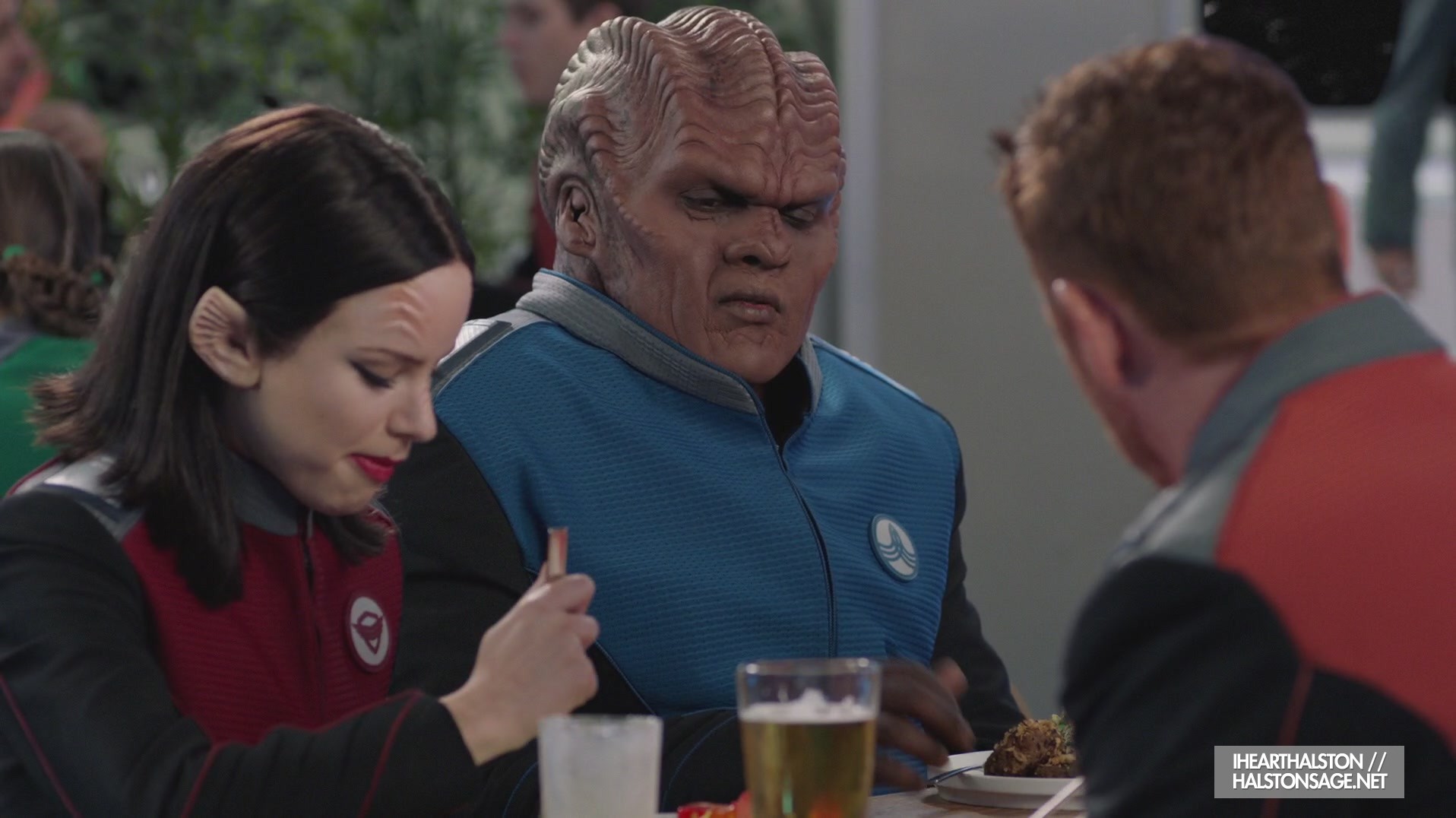 iHeartHalston_HalstonSageNet_TheOrville1x06Screencaps_023.jpg