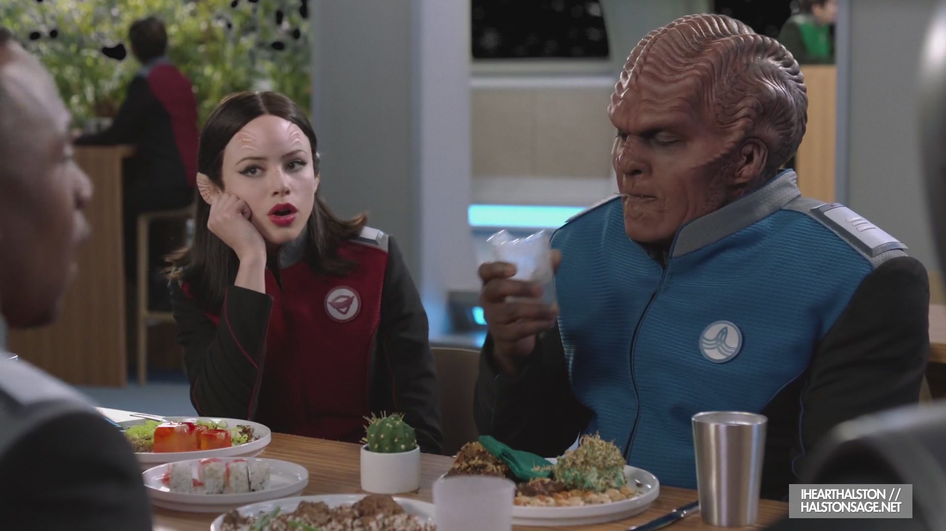 iHeartHalston_HalstonSageNet_TheOrville1x06Screencaps_048.jpg