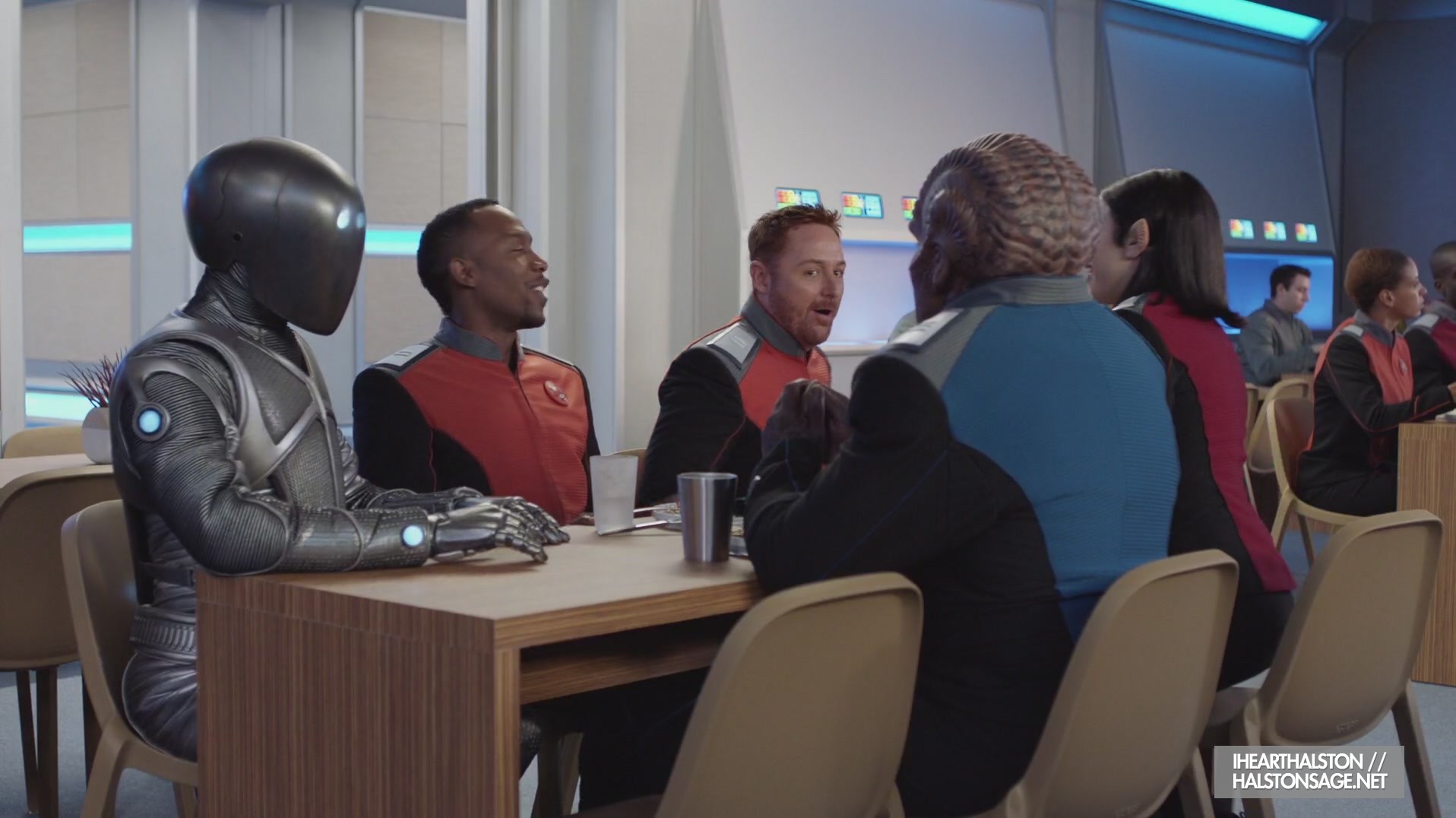 iHeartHalston_HalstonSageNet_TheOrville1x06Screencaps_050.jpg