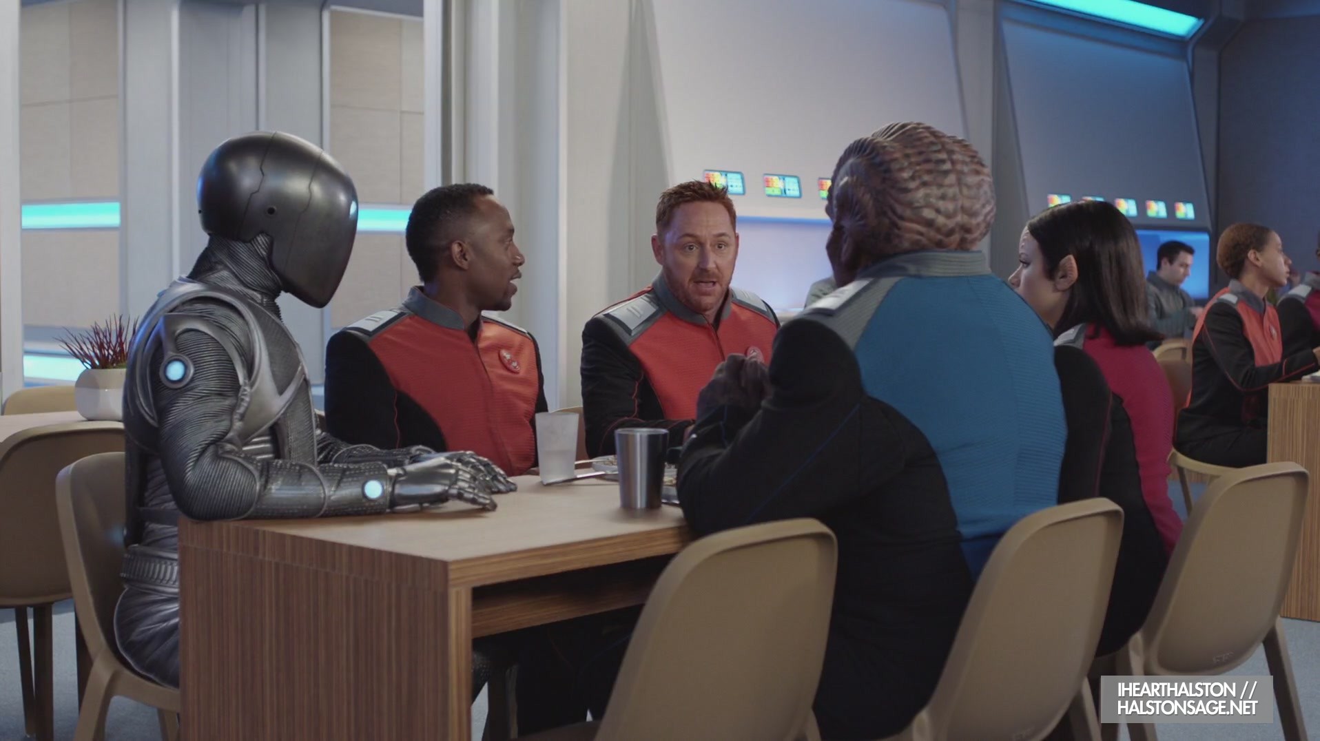 iHeartHalston_HalstonSageNet_TheOrville1x06Screencaps_054.jpg