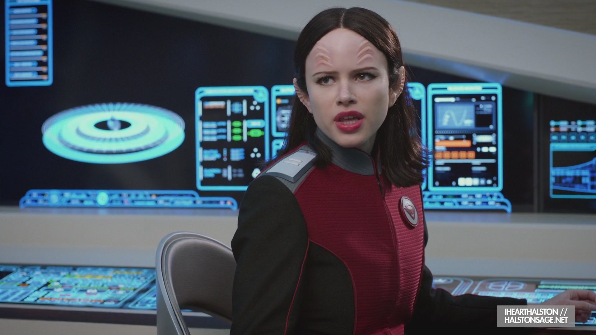 iHeartHalston_HalstonSageNet_TheOrville1x06Screencaps_069.jpg