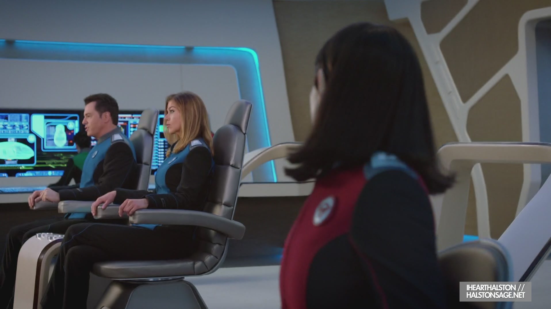 iHeartHalston_HalstonSageNet_TheOrville1x06Screencaps_074.jpg