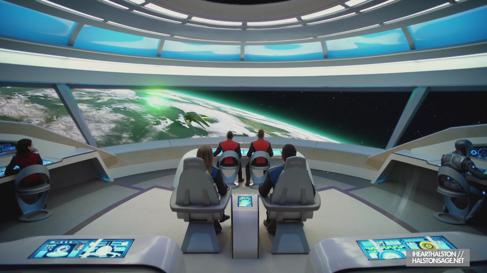 iHeartHalston_HalstonSageNet_TheOrville1x06Screencaps_081.jpg