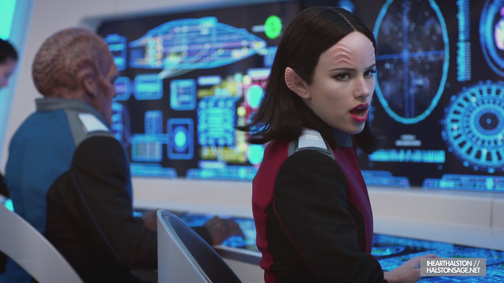 iHeartHalston_HalstonSageNet_TheOrville1x06Screencaps_090.jpg