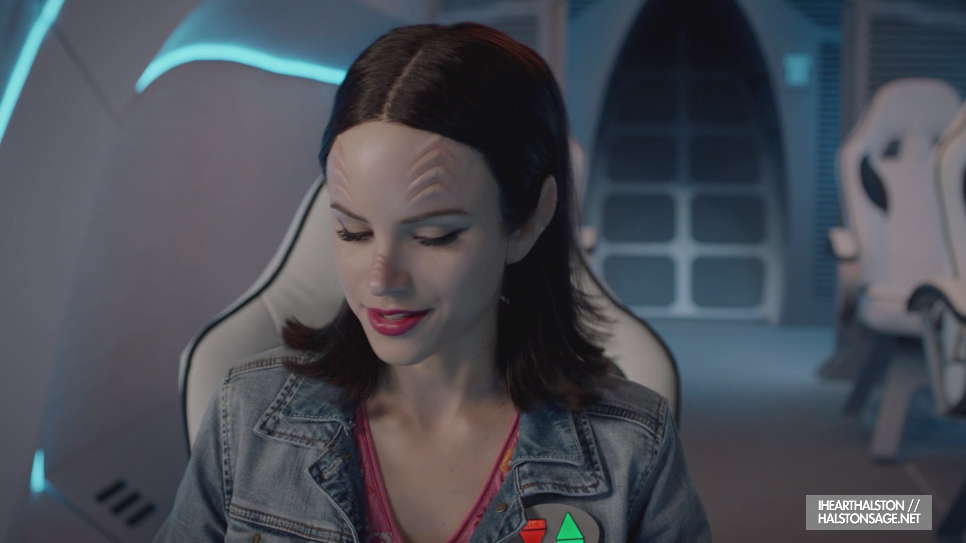 iHeartHalston_HalstonSageNet_TheOrville1x07Screencaps_339.jpg