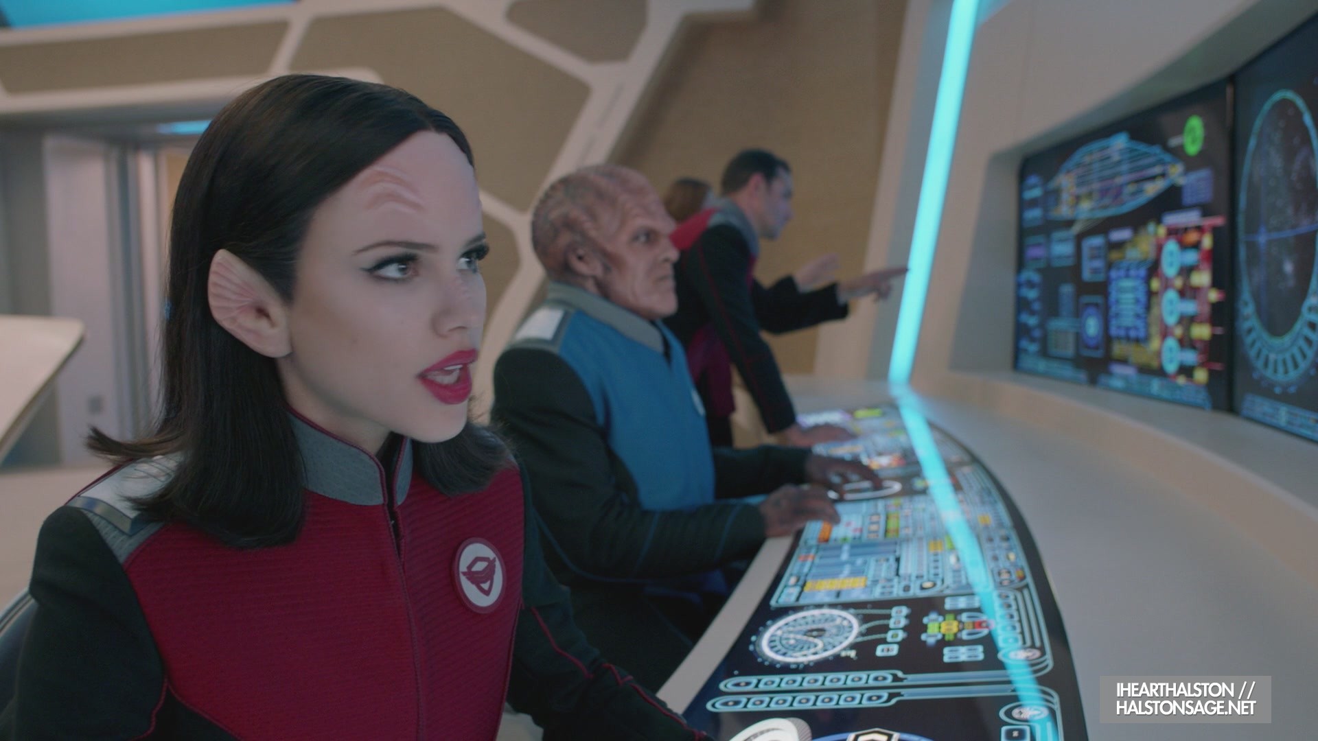 iHeartHalston_HalstonSageNet_TheOrville1x08Screencaps_023.jpg