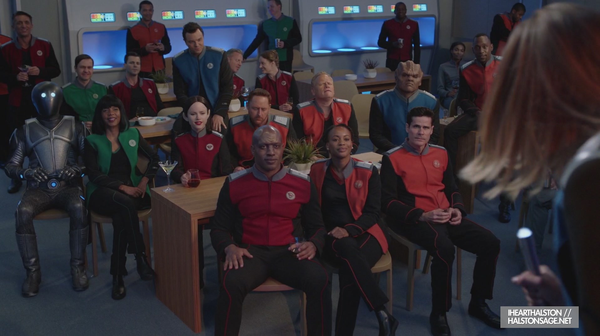 iHeartHalston_HalstonSageNet_TheOrville1x09Screencaps_002.jpg