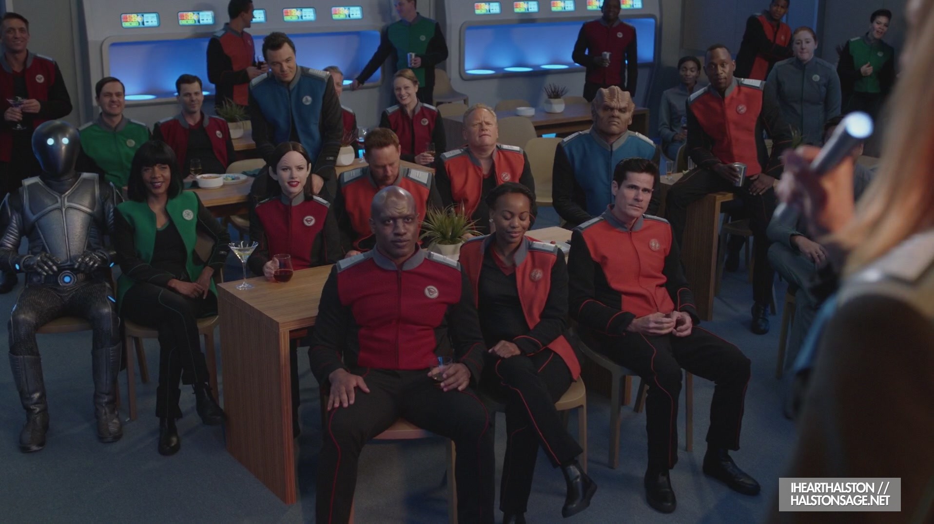 iHeartHalston_HalstonSageNet_TheOrville1x09Screencaps_003.jpg