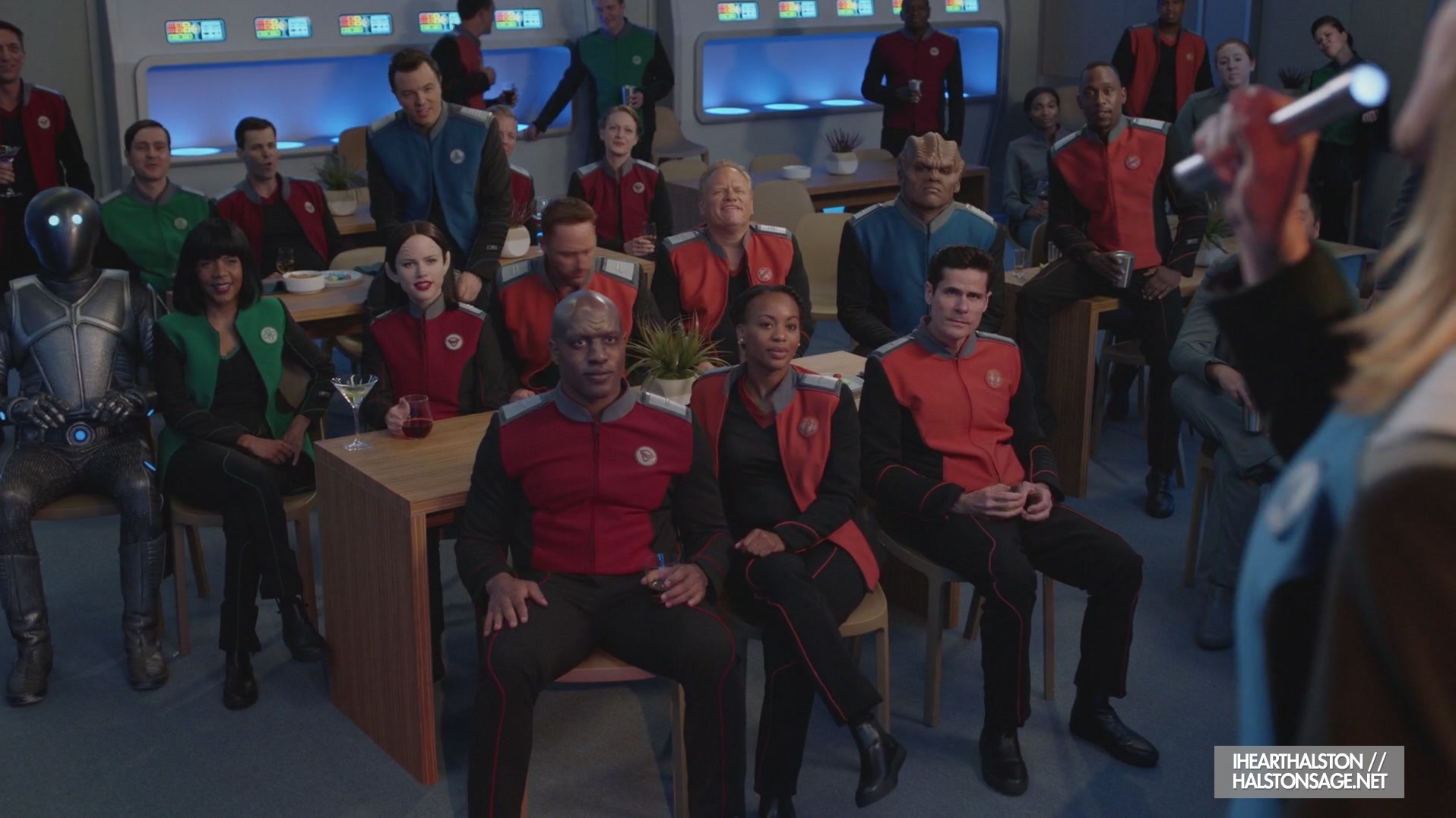 iHeartHalston_HalstonSageNet_TheOrville1x09Screencaps_004.jpg