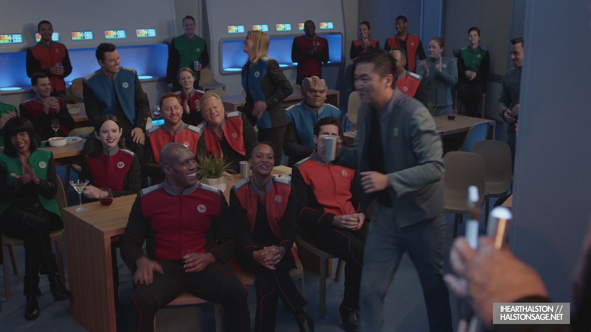 iHeartHalston_HalstonSageNet_TheOrville1x09Screencaps_008.jpg