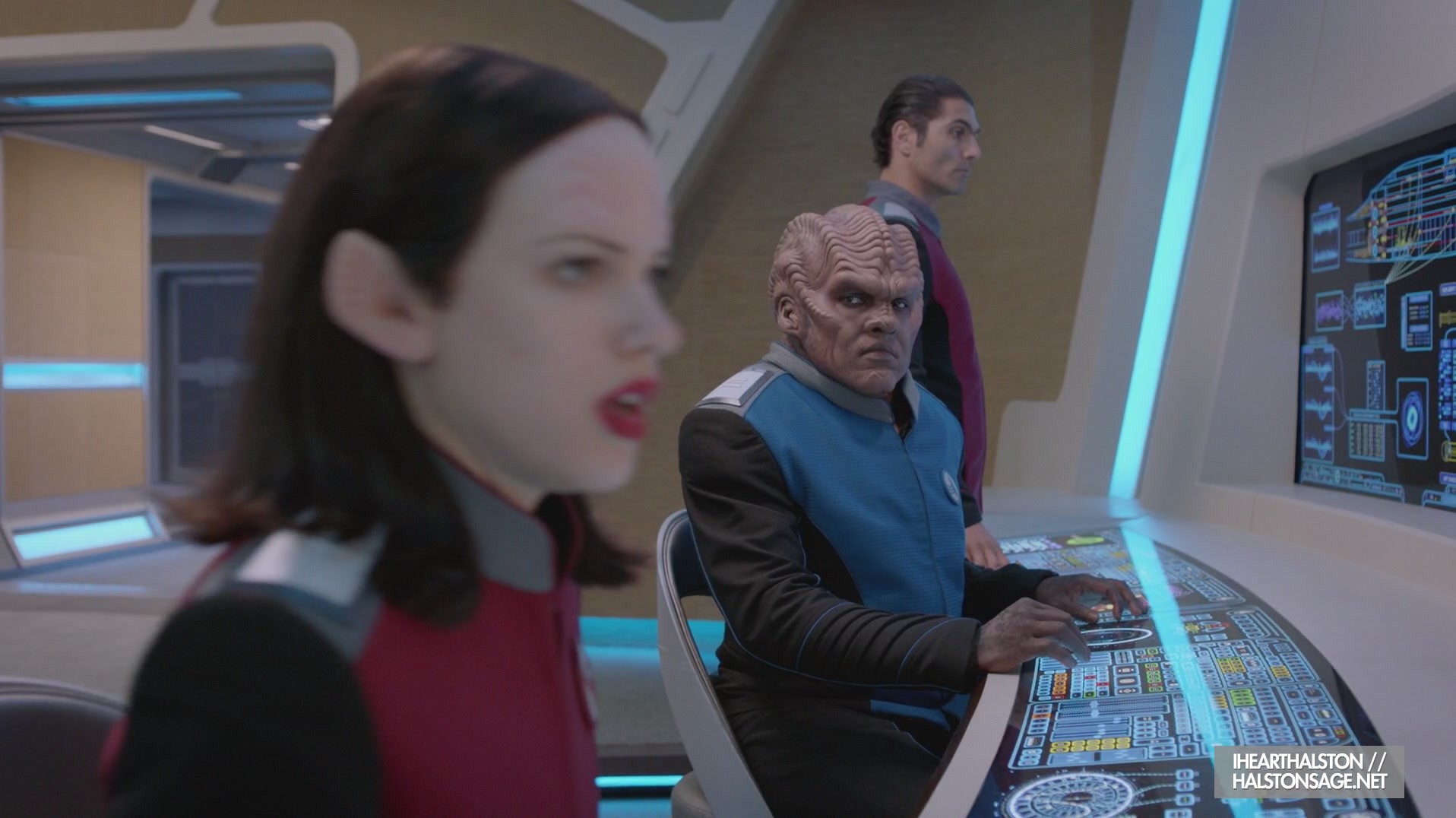 iHeartHalston_HalstonSageNet_TheOrville1x09Screencaps_043.jpg