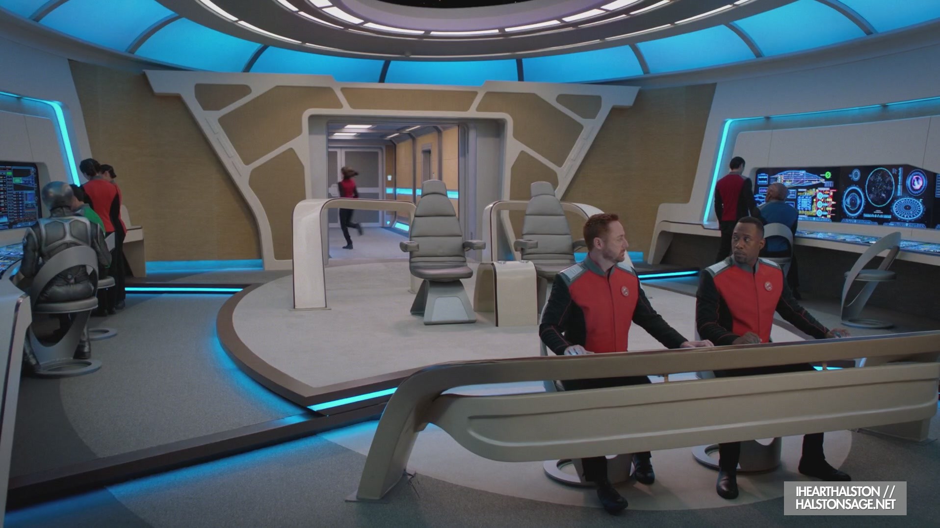 iHeartHalston_HalstonSageNet_TheOrville1x09Screencaps_046.jpg