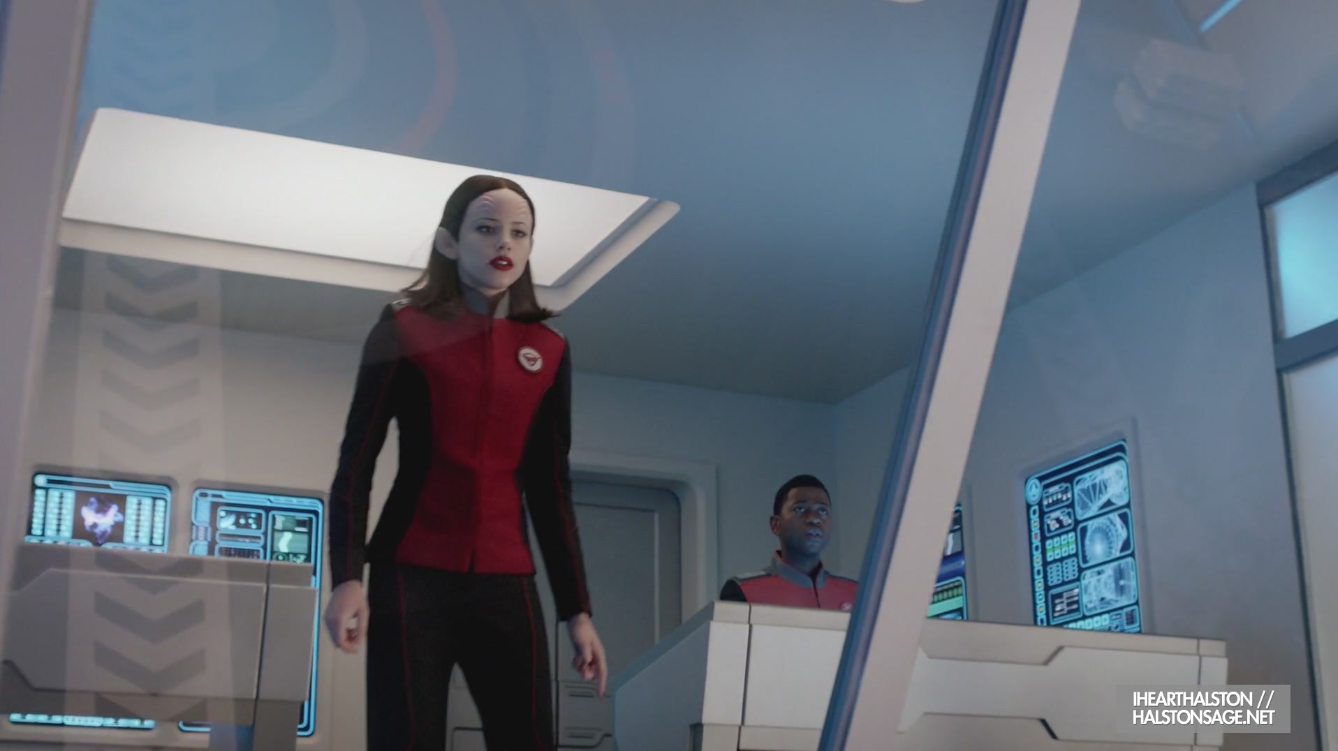 iHeartHalston_HalstonSageNet_TheOrville1x09Screencaps_056.jpg