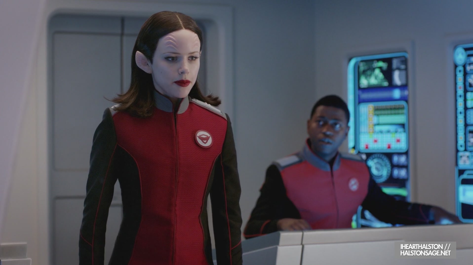 iHeartHalston_HalstonSageNet_TheOrville1x09Screencaps_070.jpg