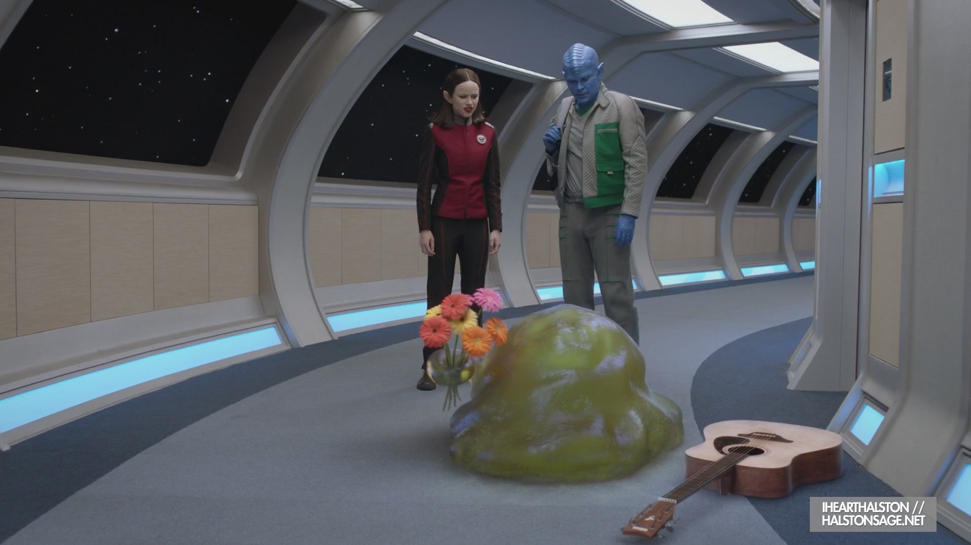 iHeartHalston_HalstonSageNet_TheOrville1x09Screencaps_108.jpg